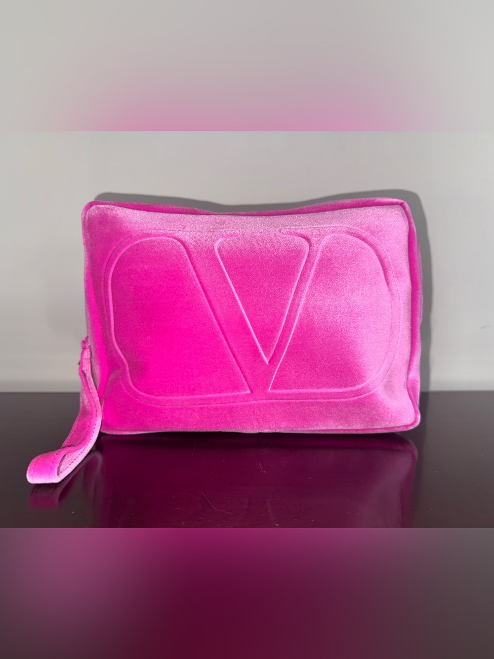 Valentino Born in Roma Pink PP Velvet Makeup Bag Wristlet GWP LF0108